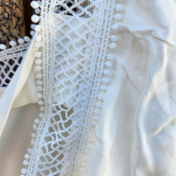 NWT Francesca's Collection Jun & Ivy Lace Ruffle Crochet Blouse Top - Picture 5 of 8